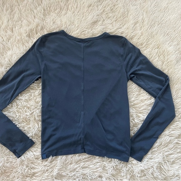 Bundle Of 2: Lululemon Crescent Long Sleeve - Picture 3 of 13